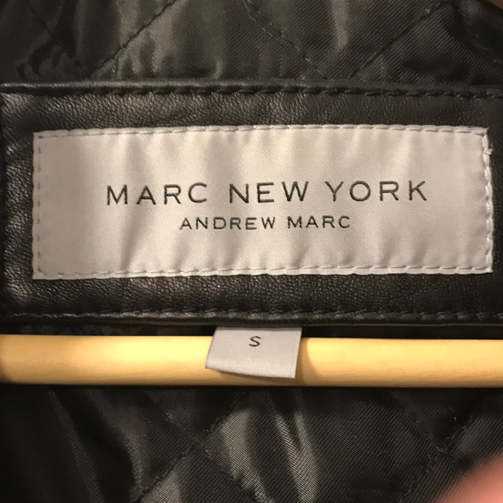 Men’s Andrew Marc Black Leather Jacket Size Small - Picture 2 of 3